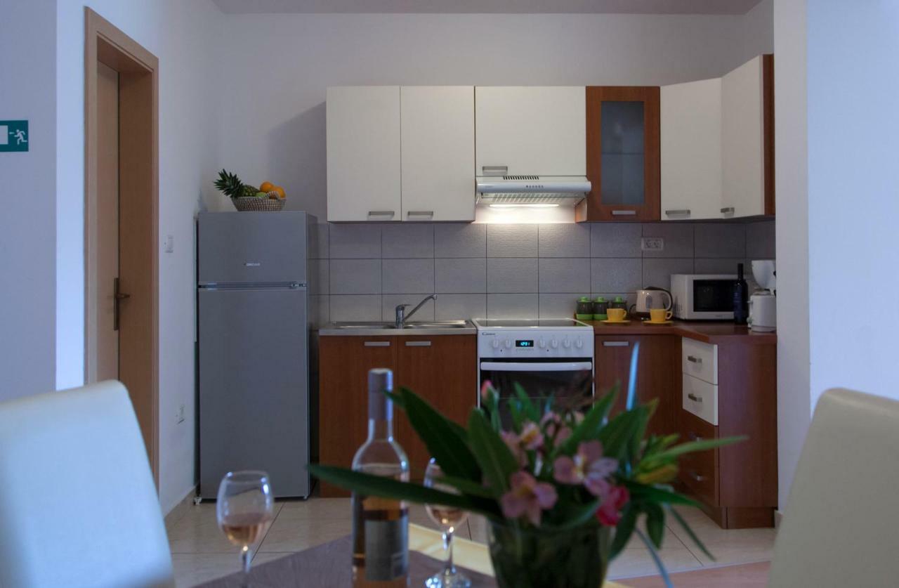 Apartment Helga Ližnjan Exterior foto